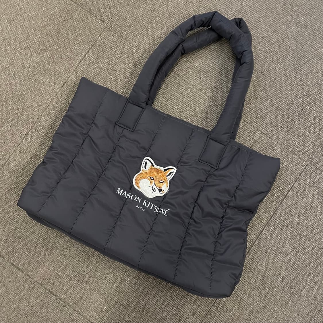 Maison Kitsune x Laneige 메종키츠네 패딩 토드백 상품이미지1