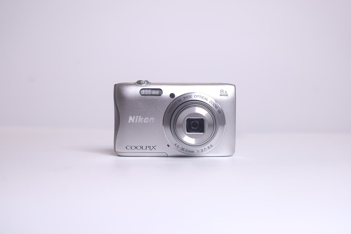 니콘 쿨픽스 S3700 실버 상품이미지1