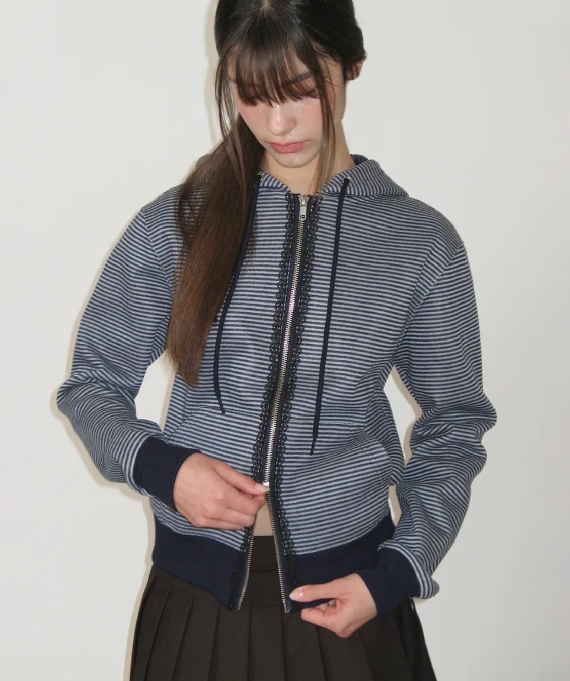 썬번프로젝트 레이스 스트라이프 후드집업 상품이미지1