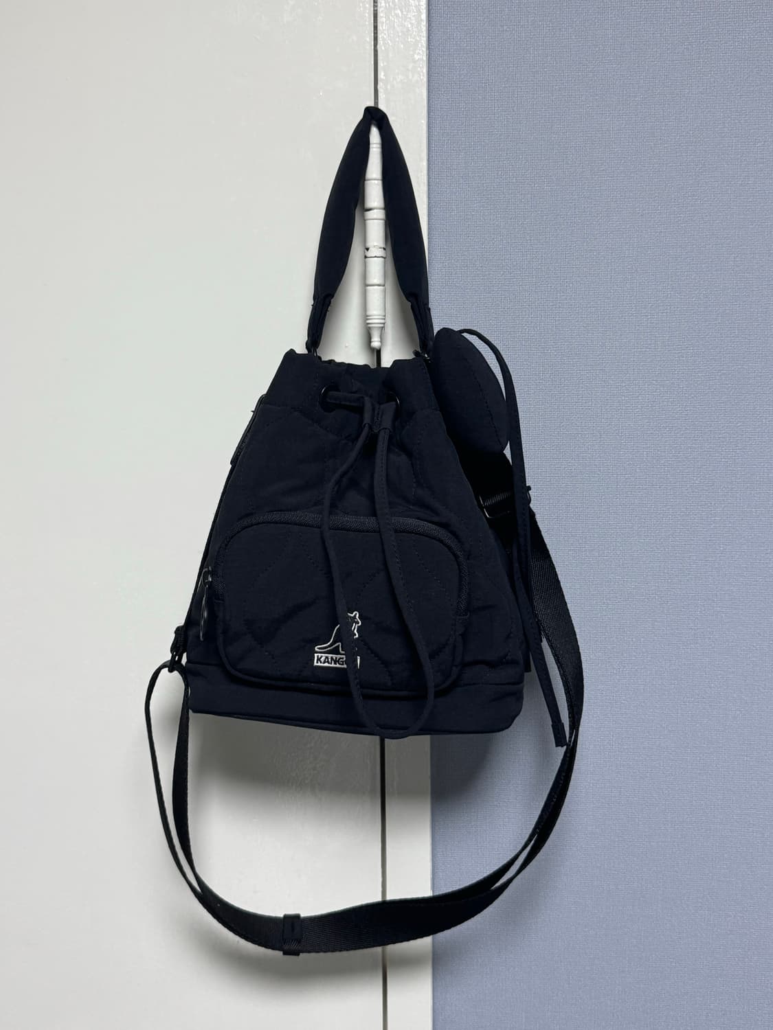 캉골 블랙 퀼팅 버킷백 상품이미지1