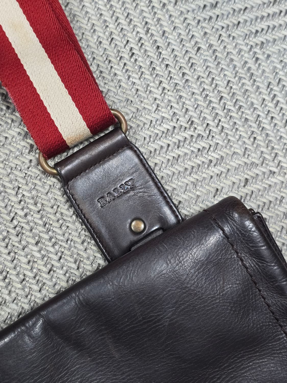 Bally 발리 딥브라운 크로스백  상품이미지2