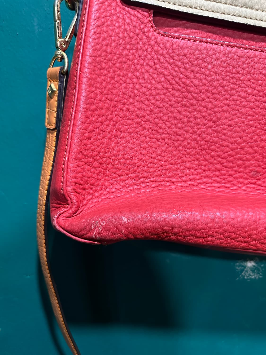 mcm 가죽 크로스백 상품이미지6