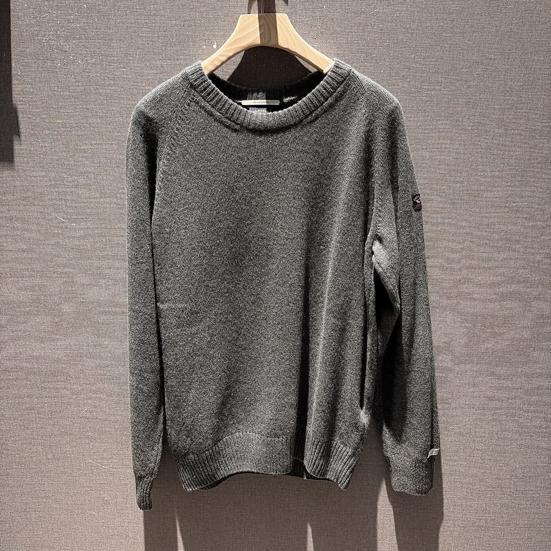 (정품/새상품) 폴앤샤크 남성 차콜 슬리브 와펜 캐시미어 니트 상품이미지1