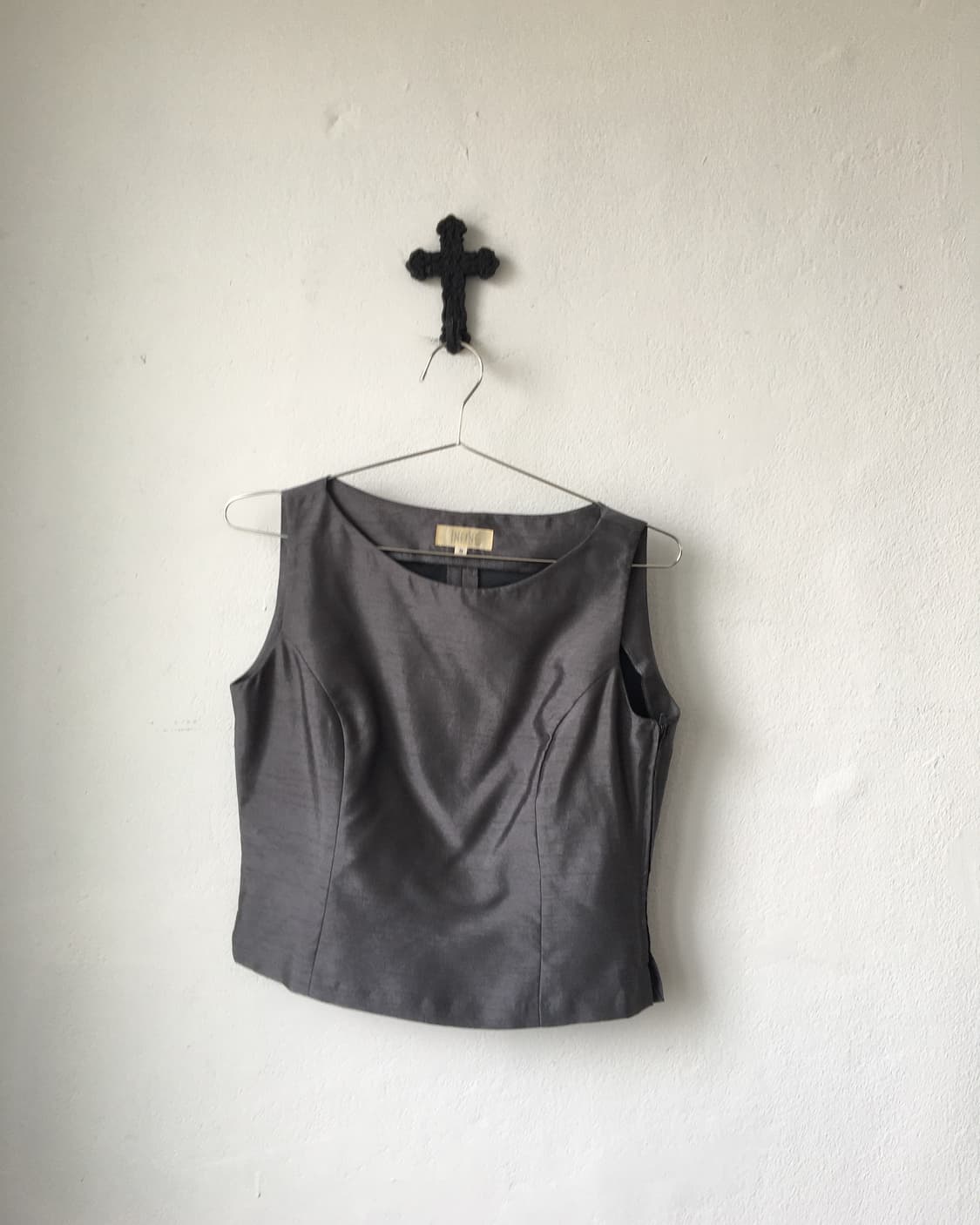 Glossy sleeveless 상품이미지2