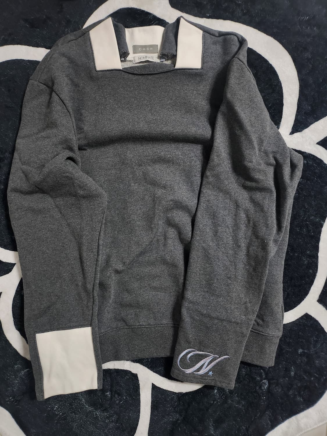 노미나떼 맨투맨 상품이미지4