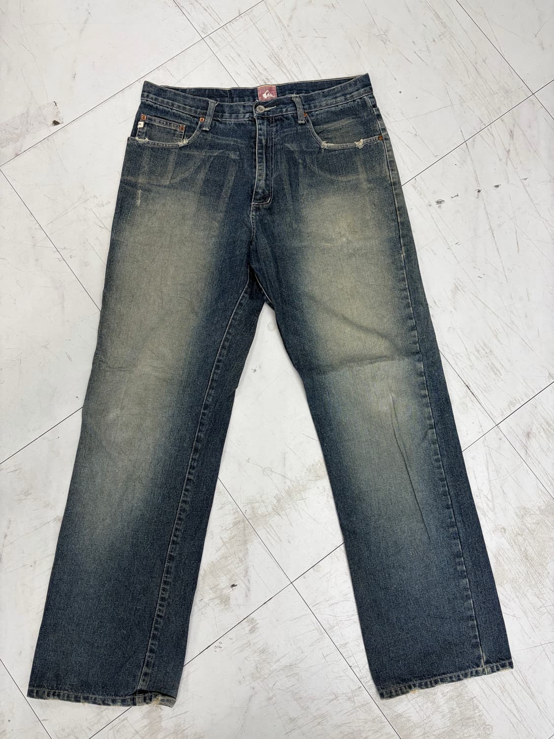 a225) 34 퀵실버 레터링 데님팬츠 상품이미지7