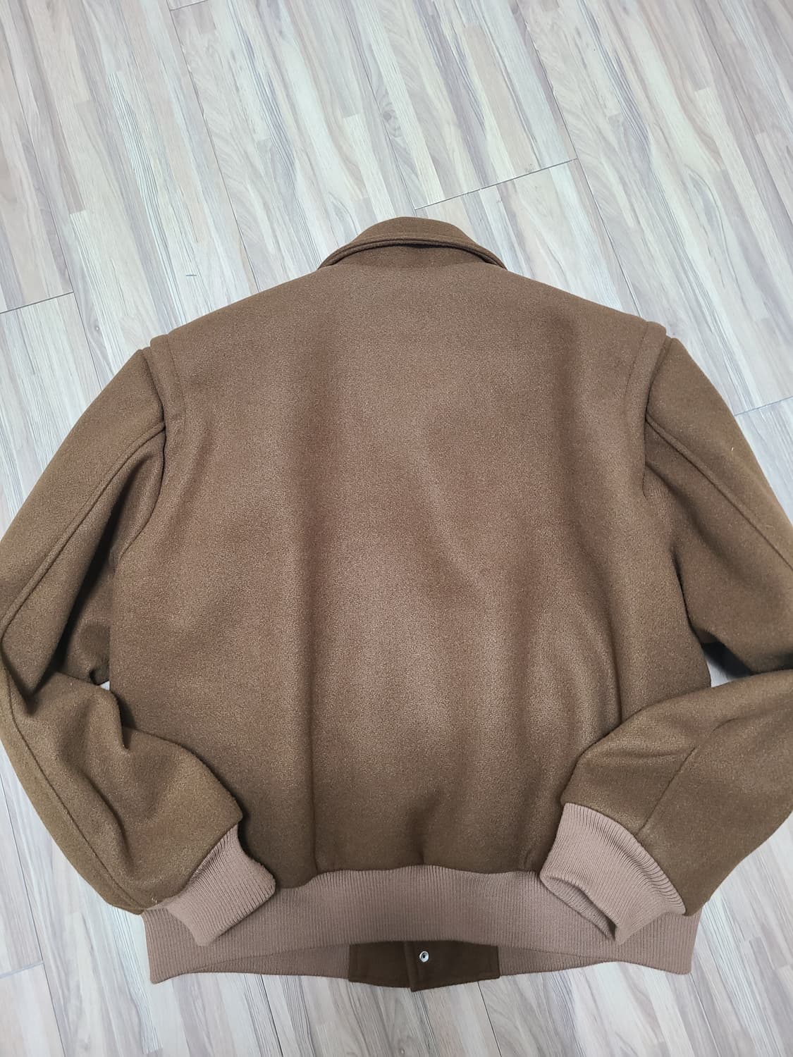 이지노이지 바시티 자켓 -브라운 2사이즈 상품이미지5