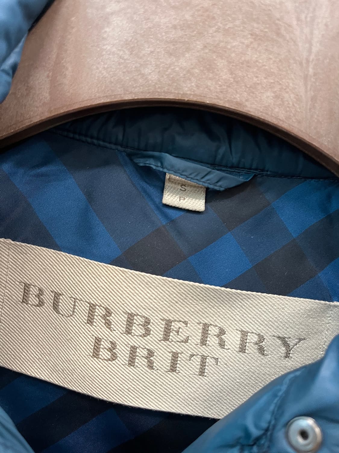 여) 버버리 브릿 틸블루 구스 롱패딩 상품이미지3