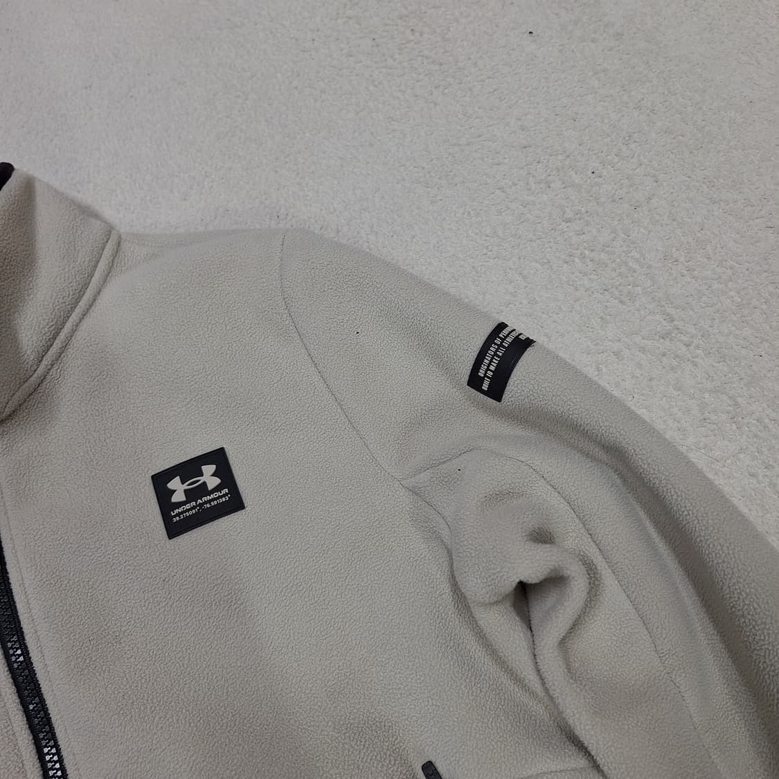 언더아머  폴리스M(상태최상) 상품이미지2