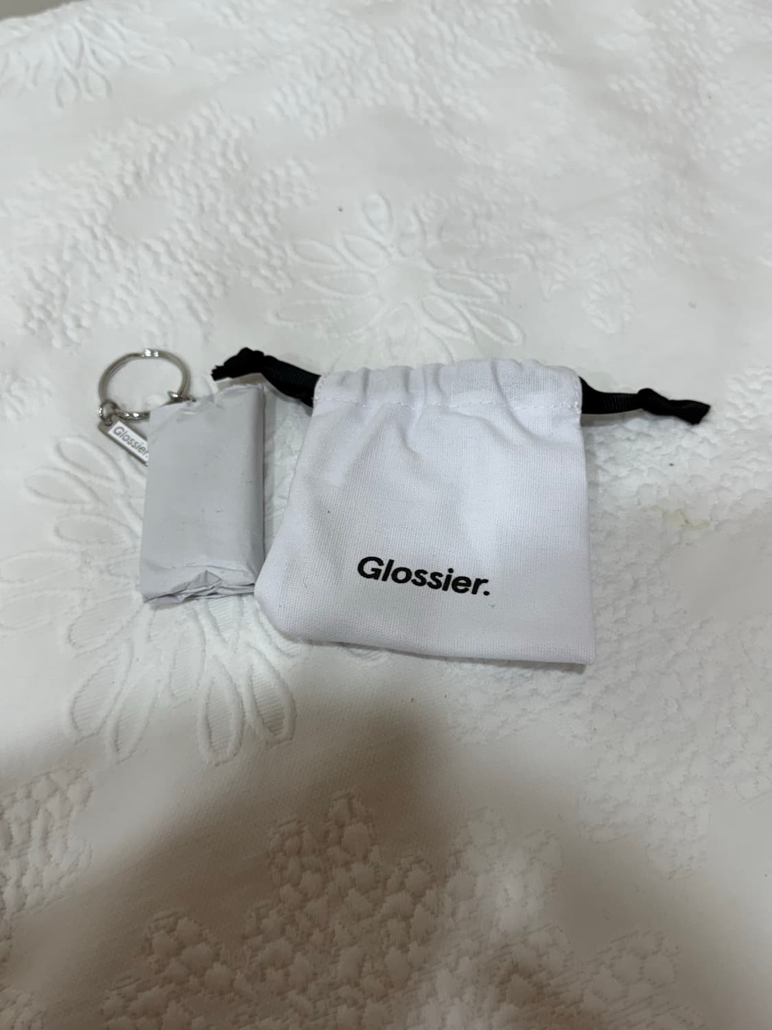 Glossier 글로시에 la 핸드폰 키링  상품이미지2