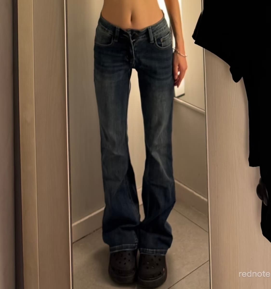 y2k 페이드 다크 워싱 슬림 스트레이트 로우라이즈 데님팬츠 상품이미지1