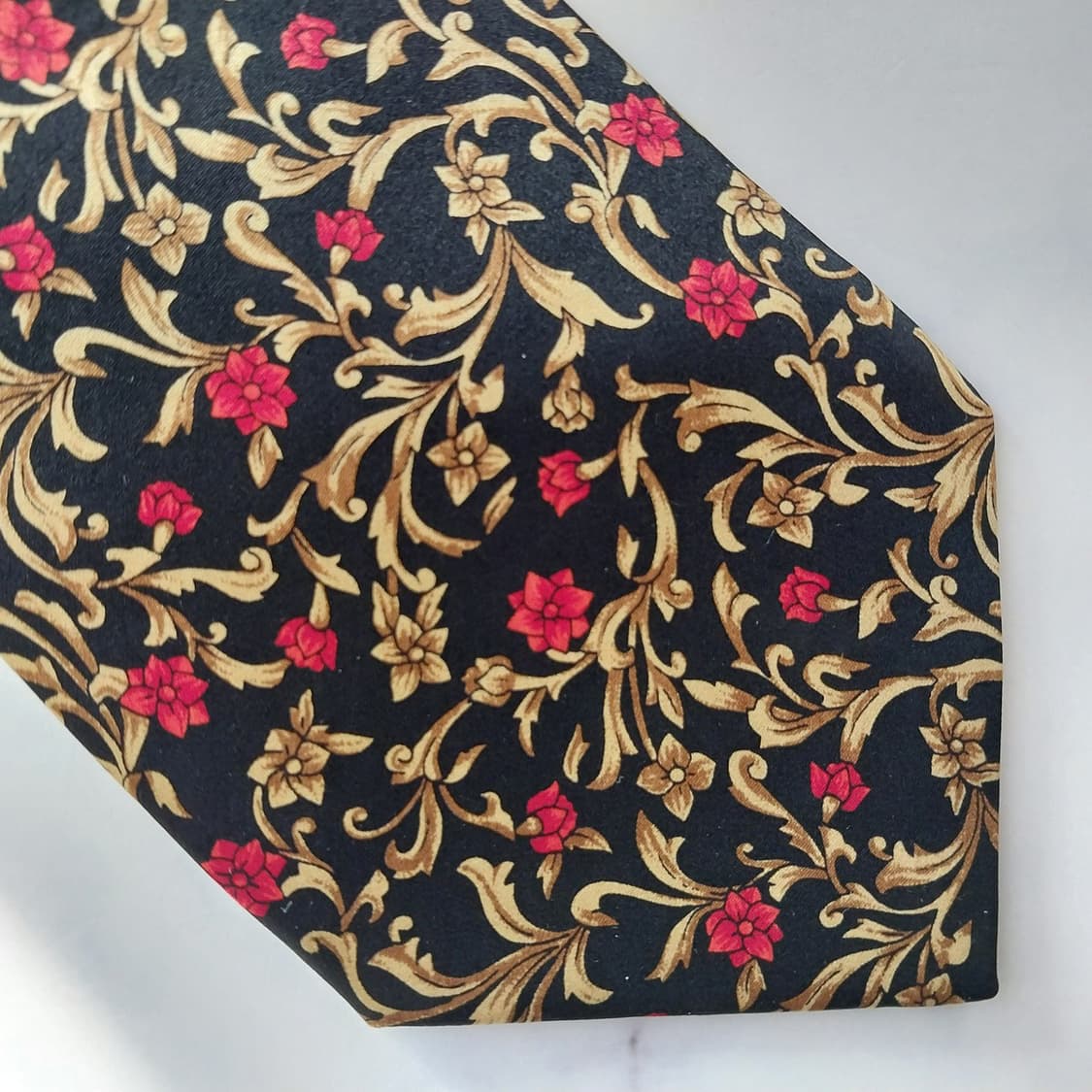 아쿠아스큐텀 실크 플로럴 자카드 넥타이 9.8cm A+등급 K1542
 상품이미지9