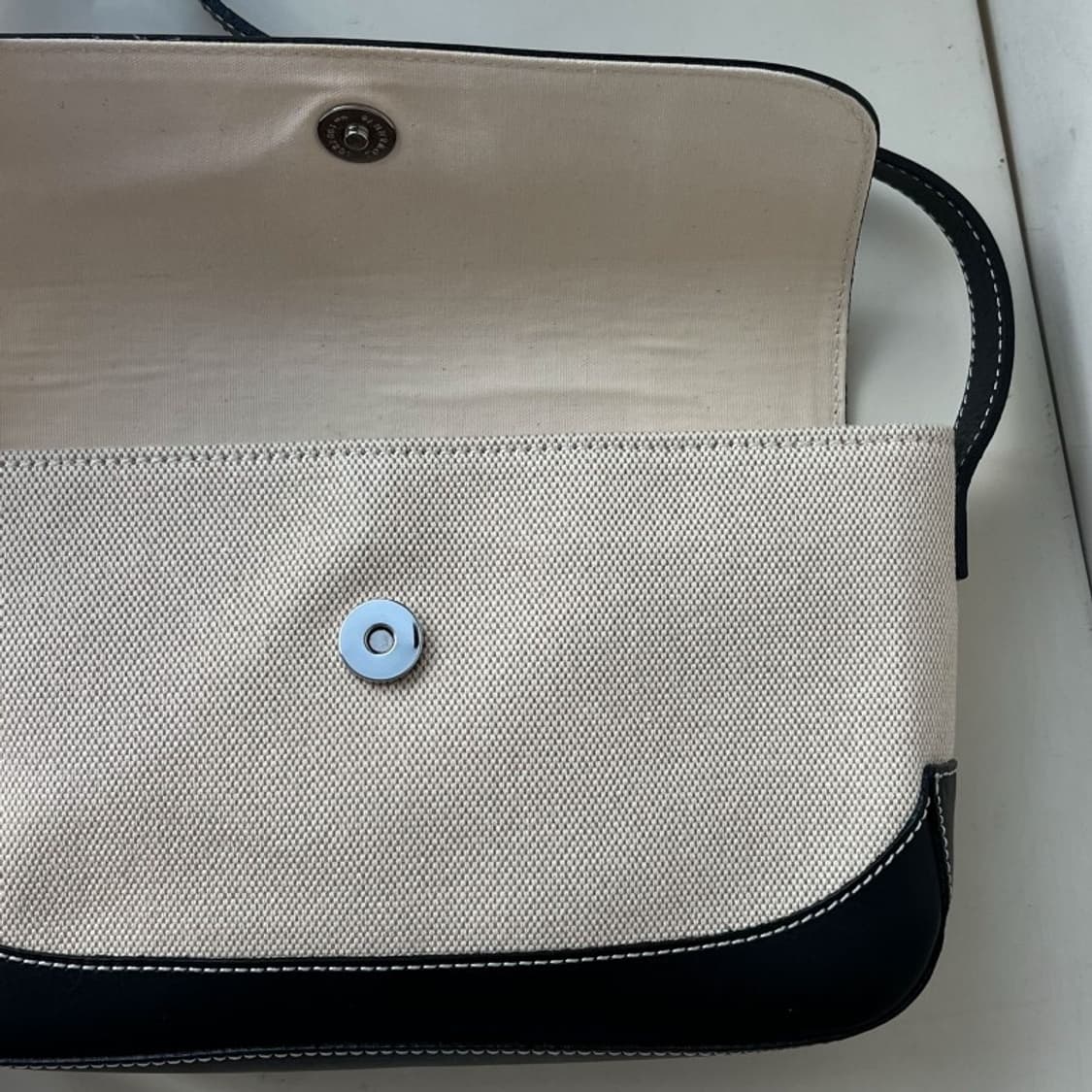 courreges / 쿠레쥬 블랙 레더 크로스백   상품이미지9