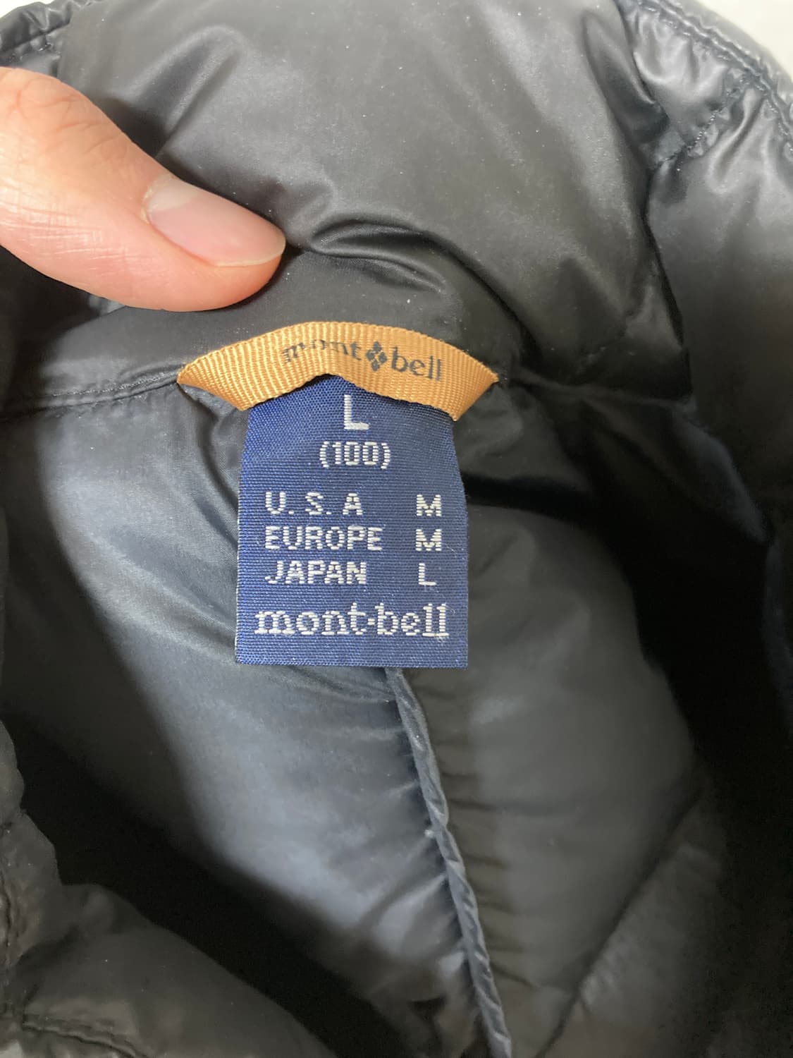 몽벨 구스다운 패딩 사이즈 100 상품이미지3