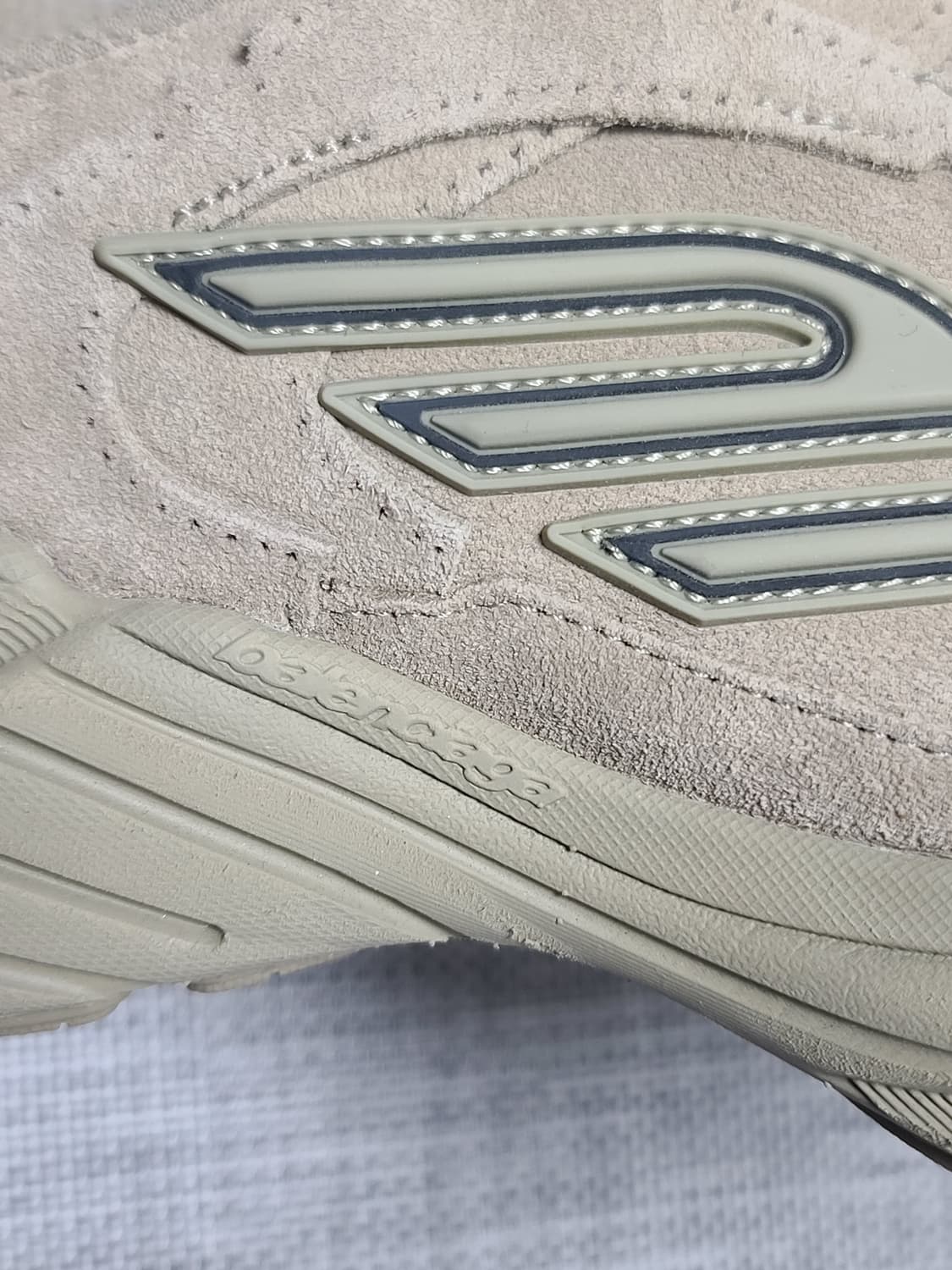 발렌시아가 먼데이 슈즈 스웨이드 베이지 42 스니커즈 상품이미지9