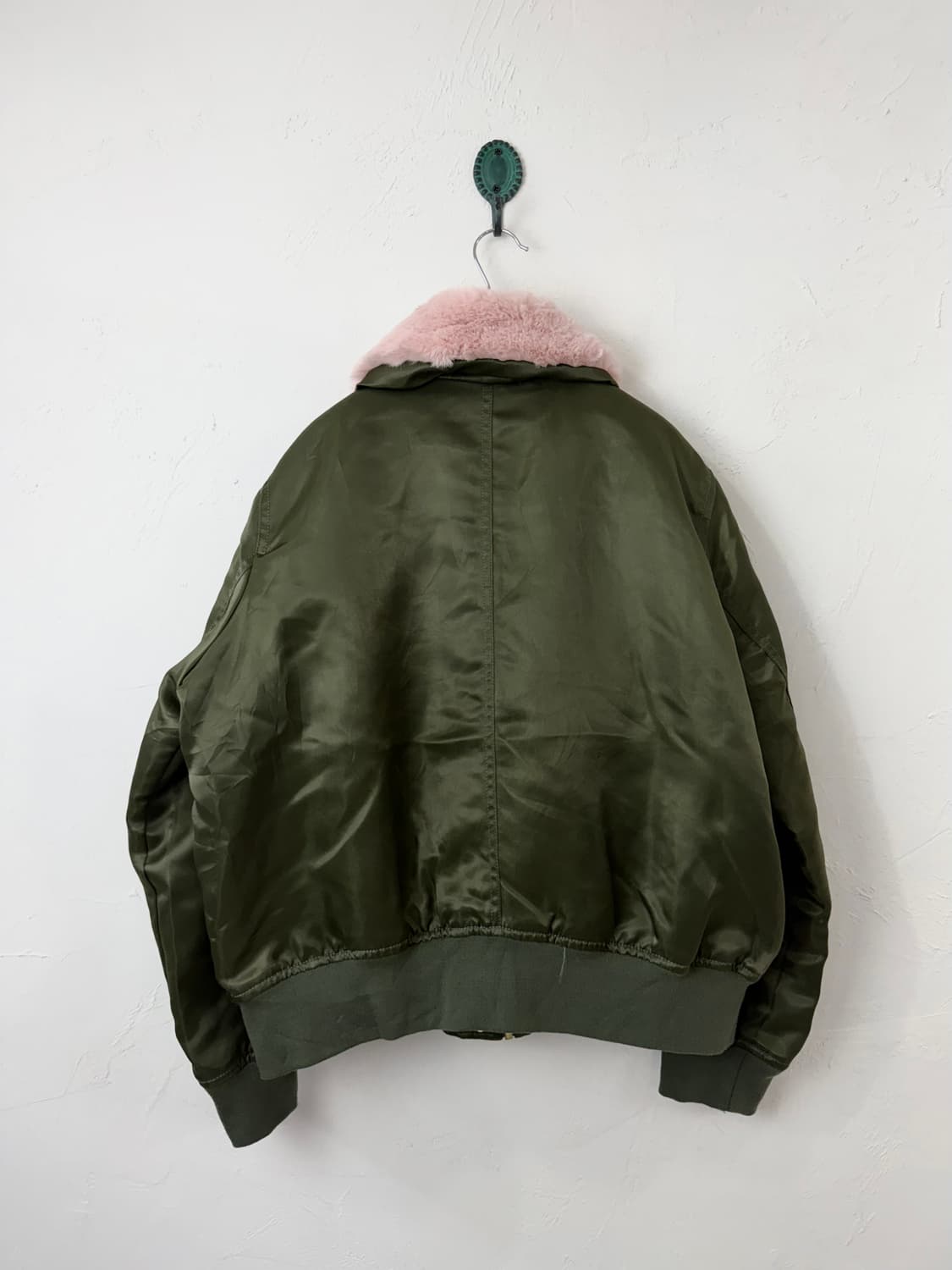 갭 프리마로프트 새틴 봄버 상품이미지4