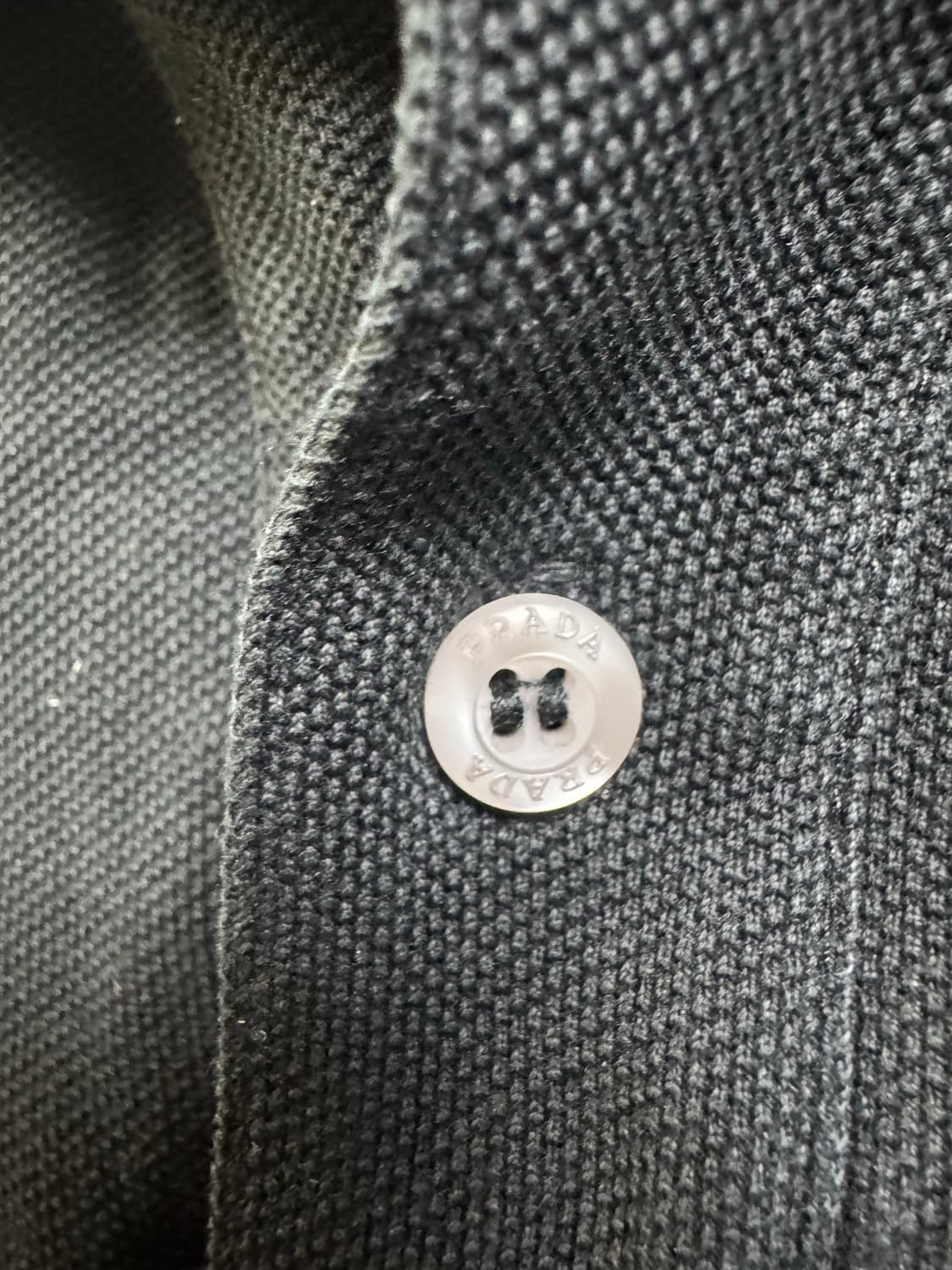프라다 블랙라벨 폴로티 상품이미지5