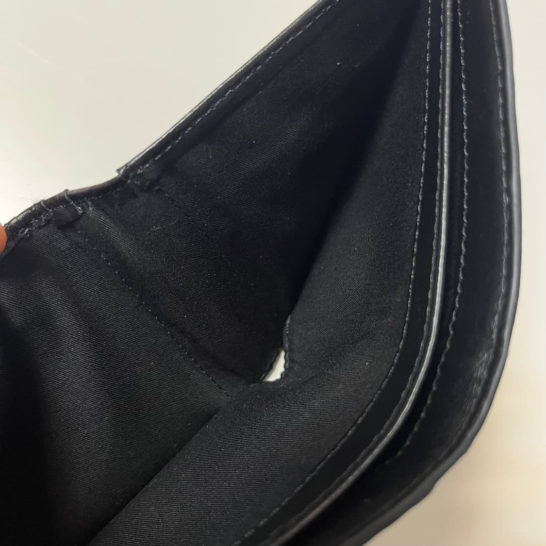 Diesel Hiresh S.Ii Leather Wallet Black 상품이미지6
