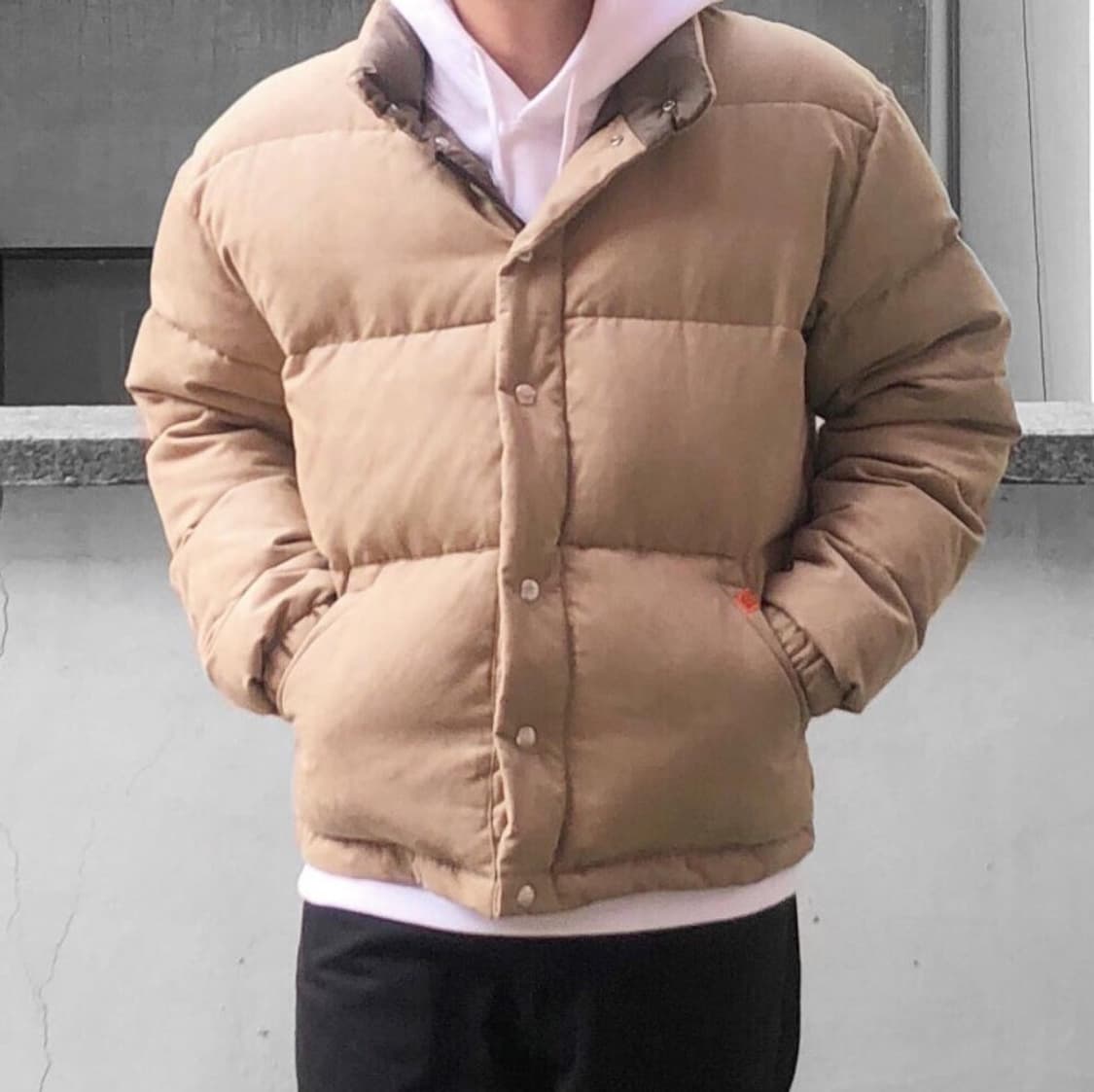 유니버셜 오버롤 스웨이드 숏 다운 자켓 베이지 상품이미지5