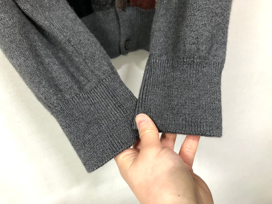 YSL 입생로랑 여성 체커블록 울 브이넥 가디건 _ 차콜 상품이미지4