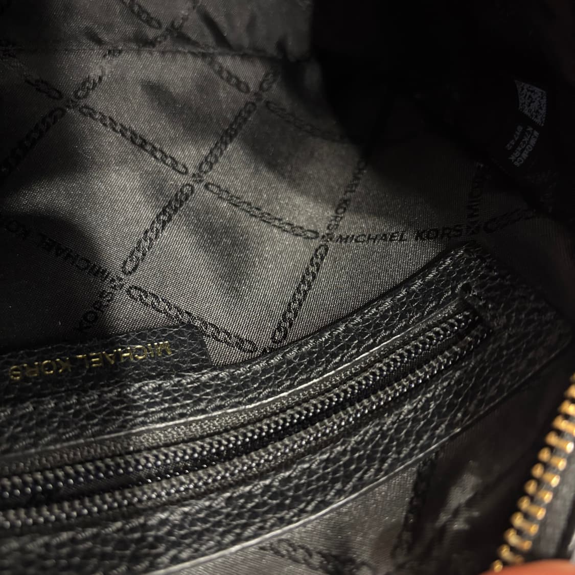 정품 마이클코어스 태슬 크로스백     상품이미지8