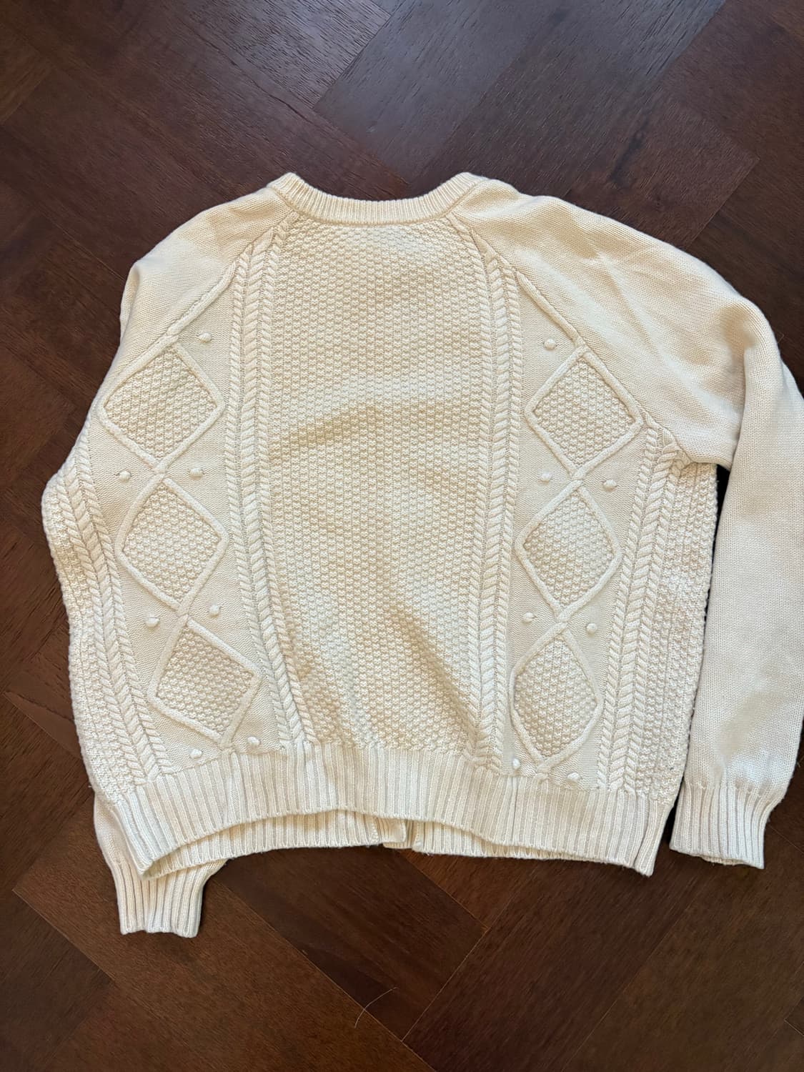 쓰리투에이티 울100 가디건 상품이미지2