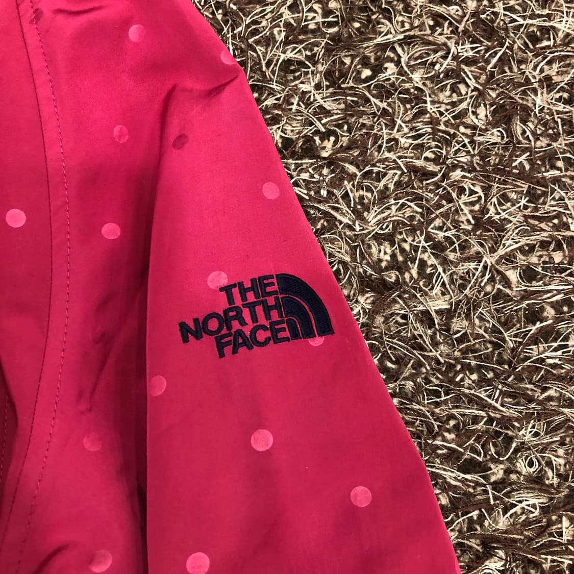 노스페이스 걸즈 도트 폴카닷 바람막이 자켓 상품이미지3