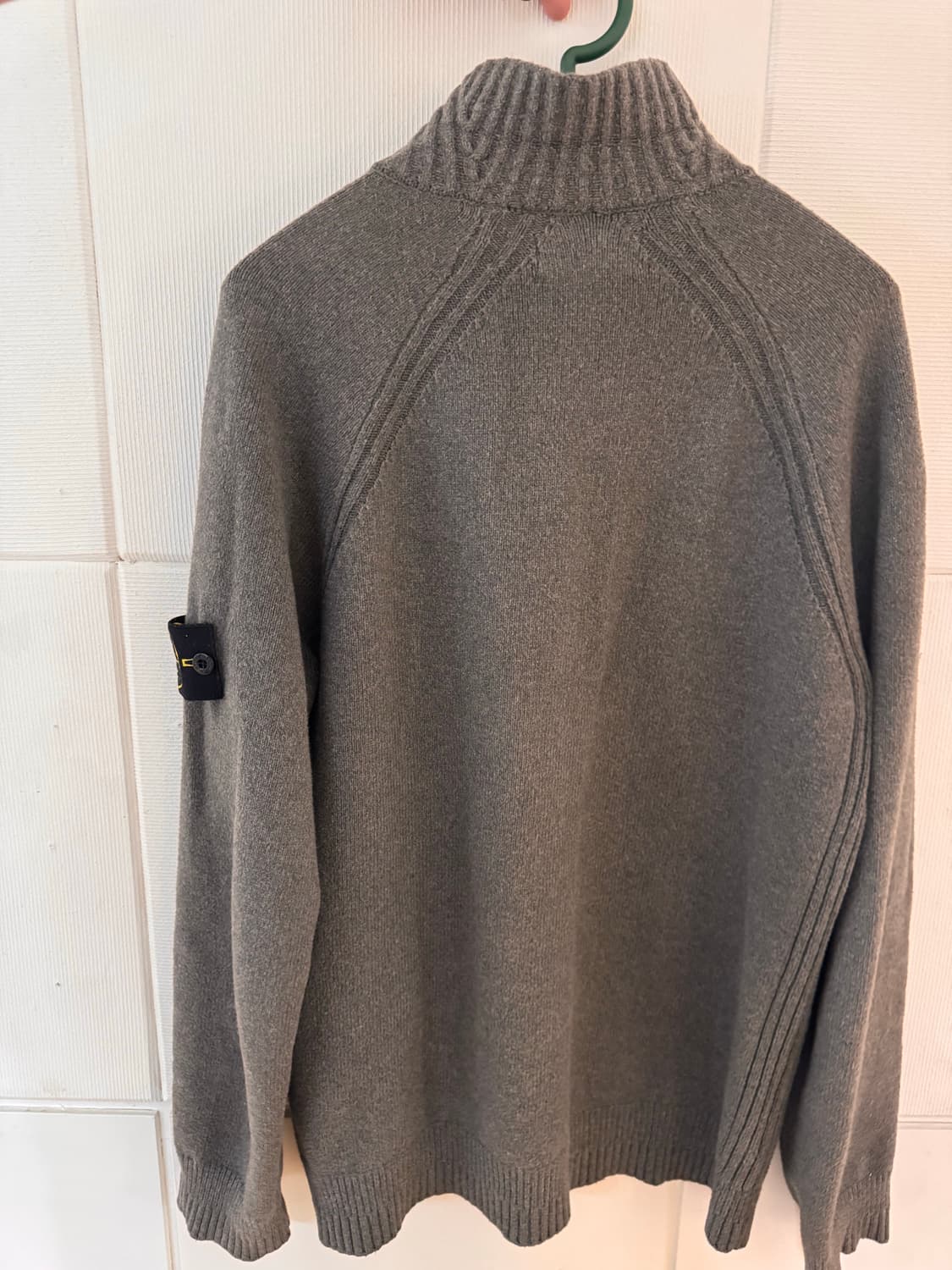 스톤아일랜드 반집업 니트 L 상품이미지2