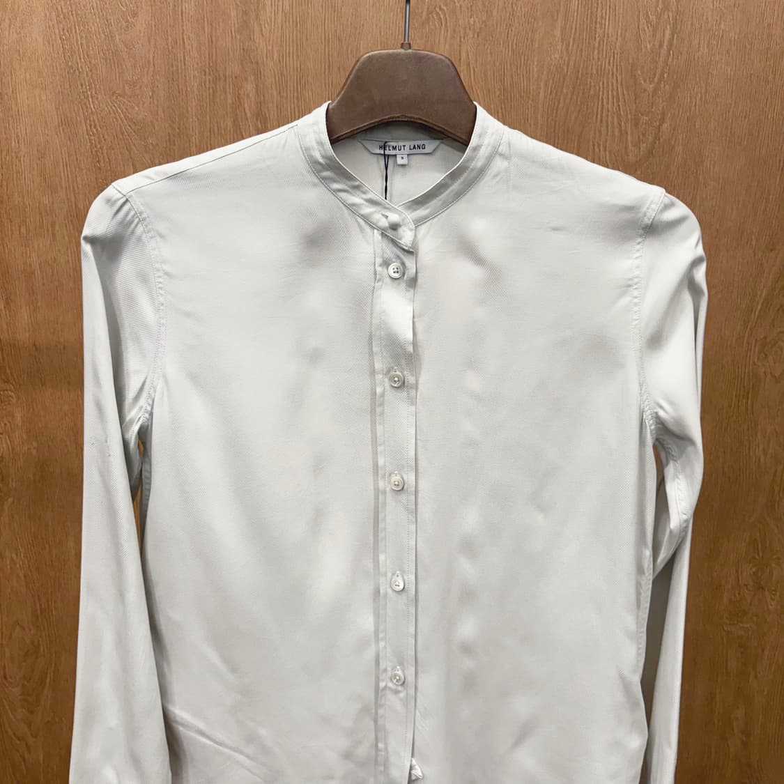 헬무트랭 셔츠 밴드 카라 풀버튼 클로징 디테일 레귤러핏 화이트 상품이미지4