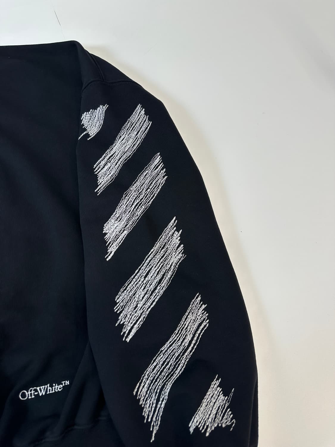 오프화이트 스트라이프 디아스 스웻셔츠 M 상품이미지4