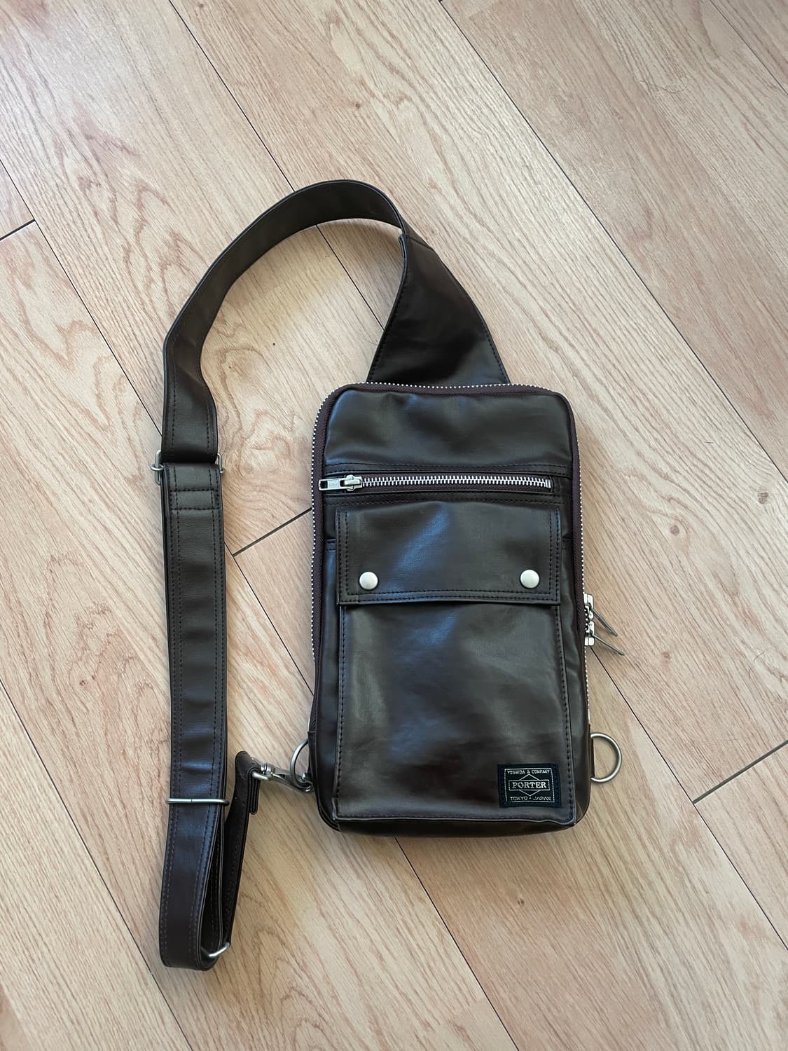 요시다 포터 프리스타일 브라운 슬링백 가방 상품이미지1