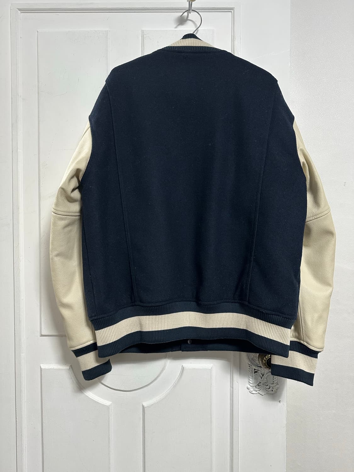 프리즘웍스 카우하이드 레더 바시티자켓 상품이미지2