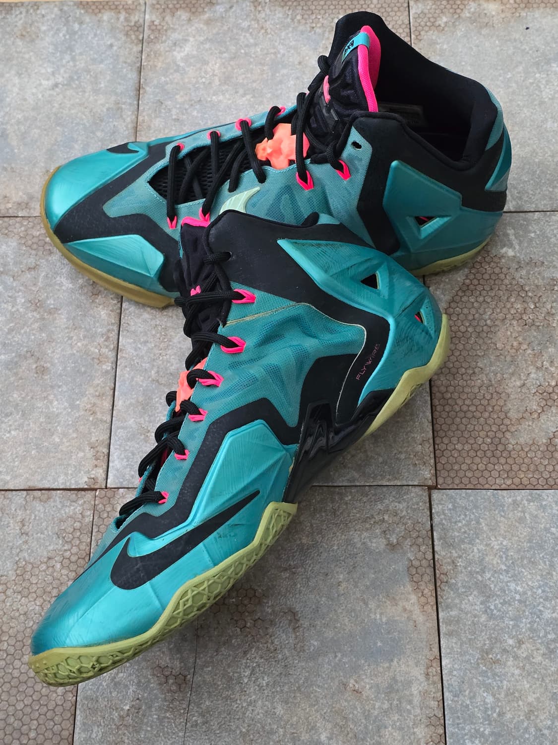 (285)나이키 르브론 11 사우스 비치  상품이미지3