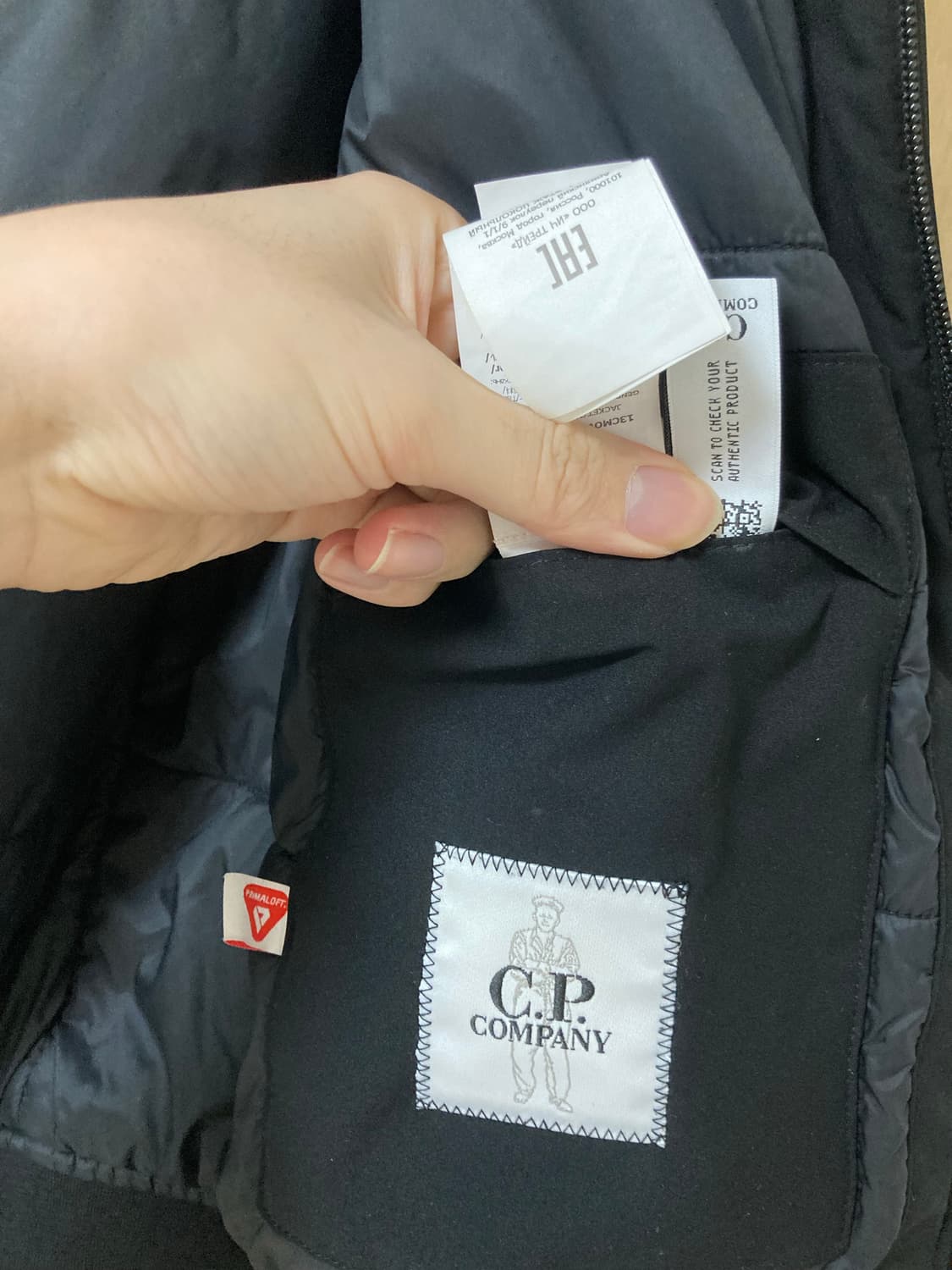 씨피컴퍼니 프로텍 경량패딩 블랙 48사이즈 상품이미지4