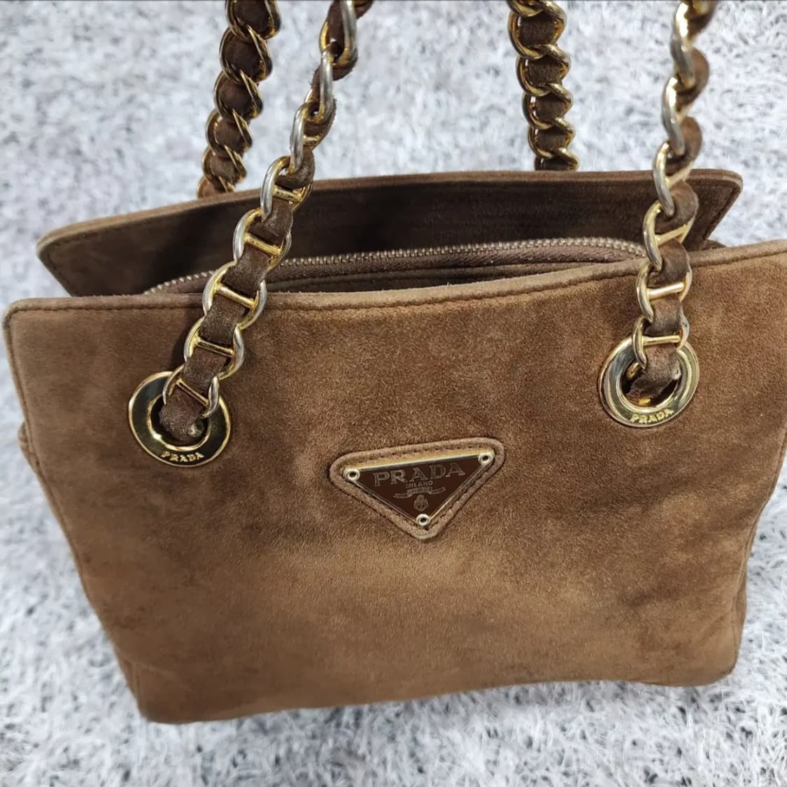 프라다 스웨이드 금장 체인 숄더백 상품이미지4