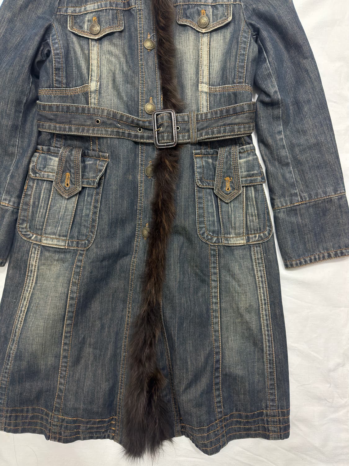 fox fur detail denim long jacket 상품이미지4
