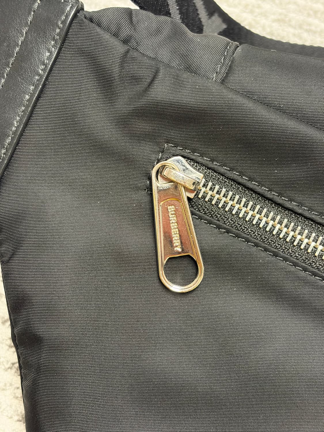 (상태최상) 버버리 블랙 힙색 벨트백 상품이미지6