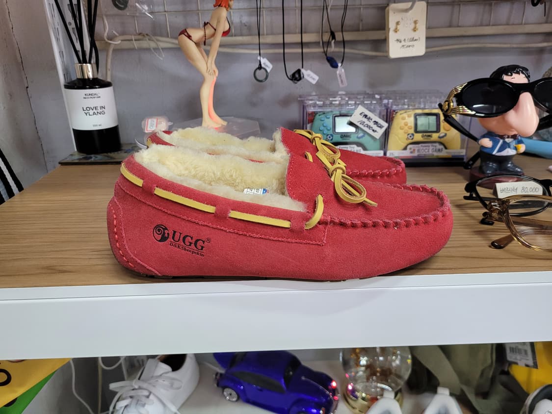 UGG 어그 모카신 여성 레드 상품이미지4