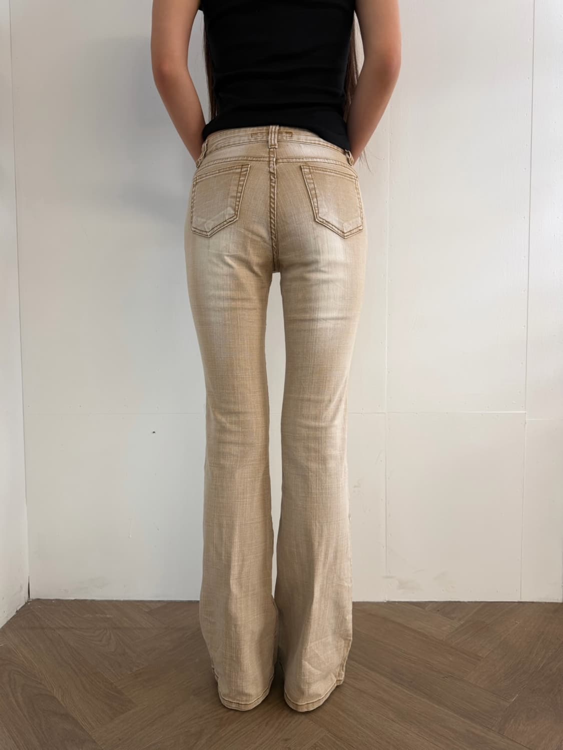 샌드 베이지 스티치 부츠컷 데님  상품이미지3