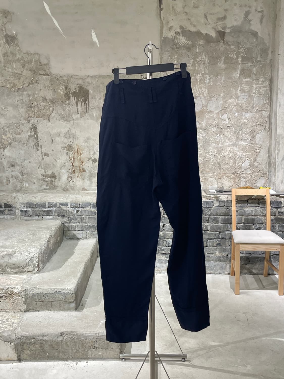 이자벨 마랑 에뚜왈 다크 네이비 버튼플라이 리오셀 시네바 트라우저 상품이미지6