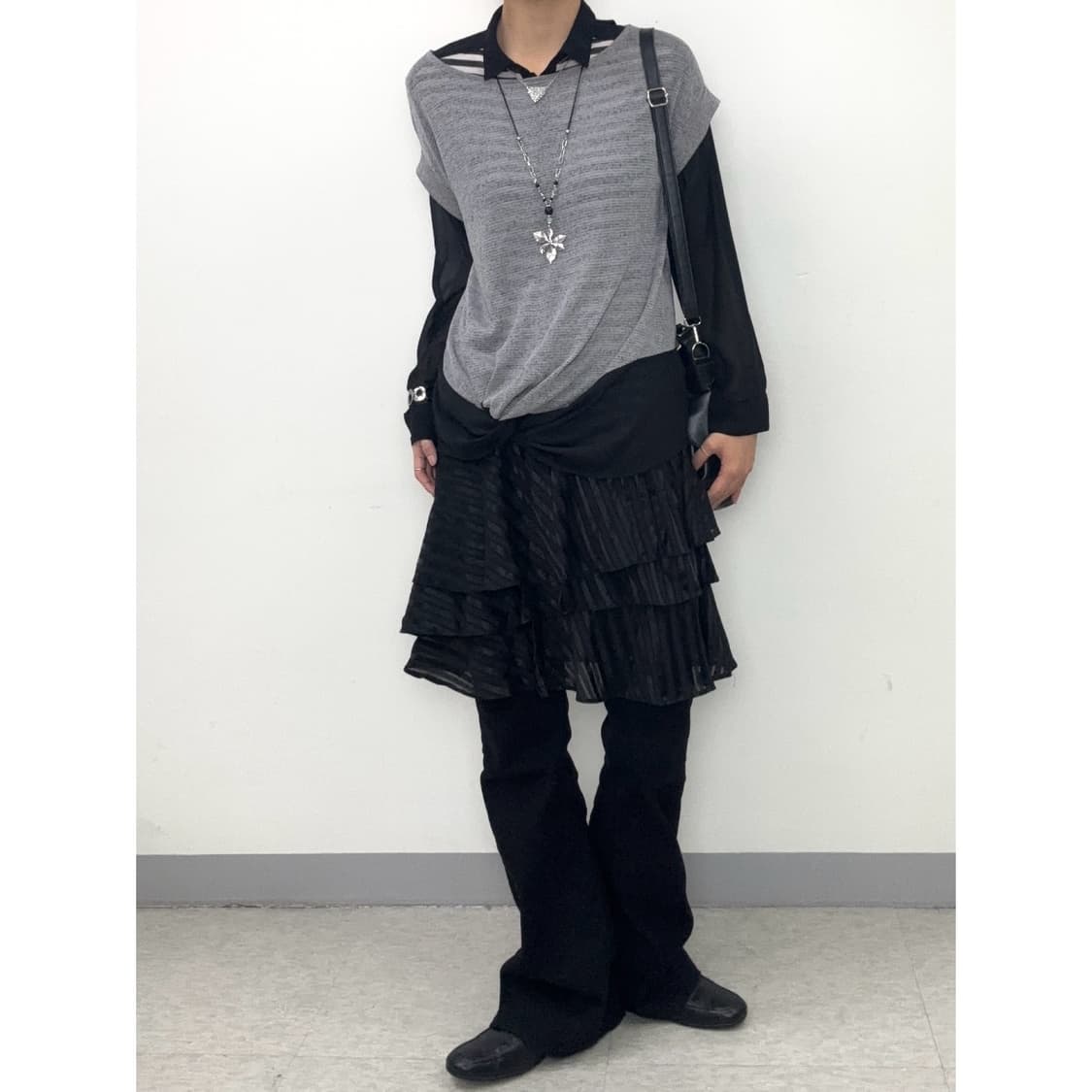 빈티지 그레이 반소매 블라우스 상품이미지2