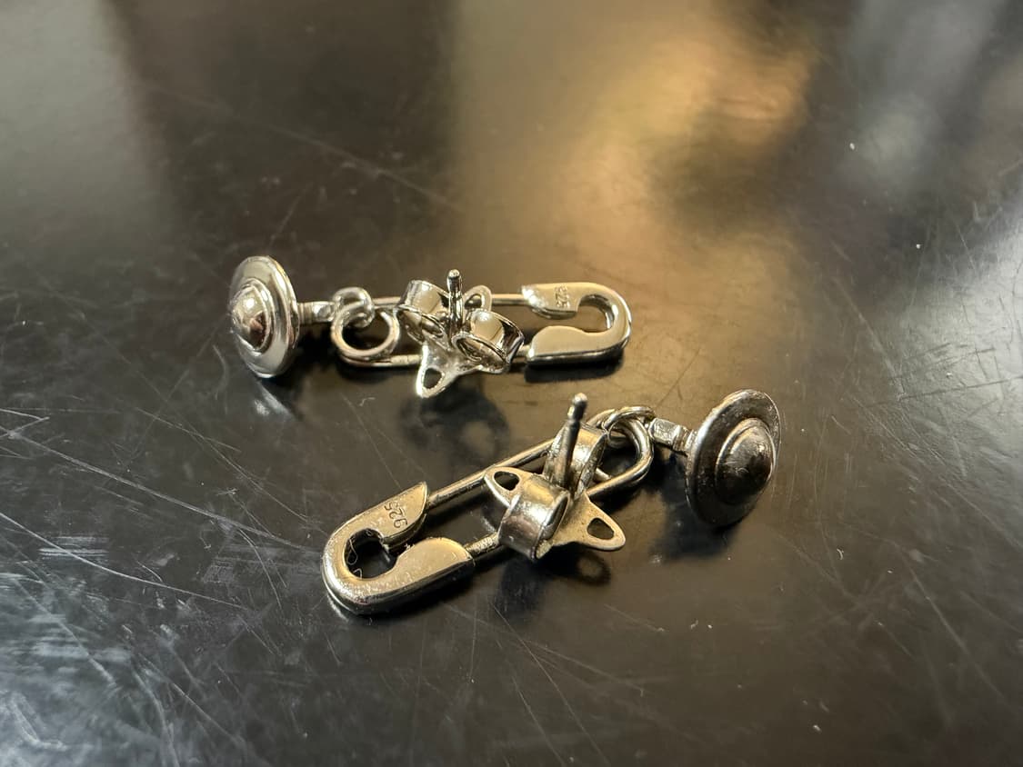 비비안웨스트우드 세이프티 핀 옷핀 귀걸이 925 실버 상품이미지3