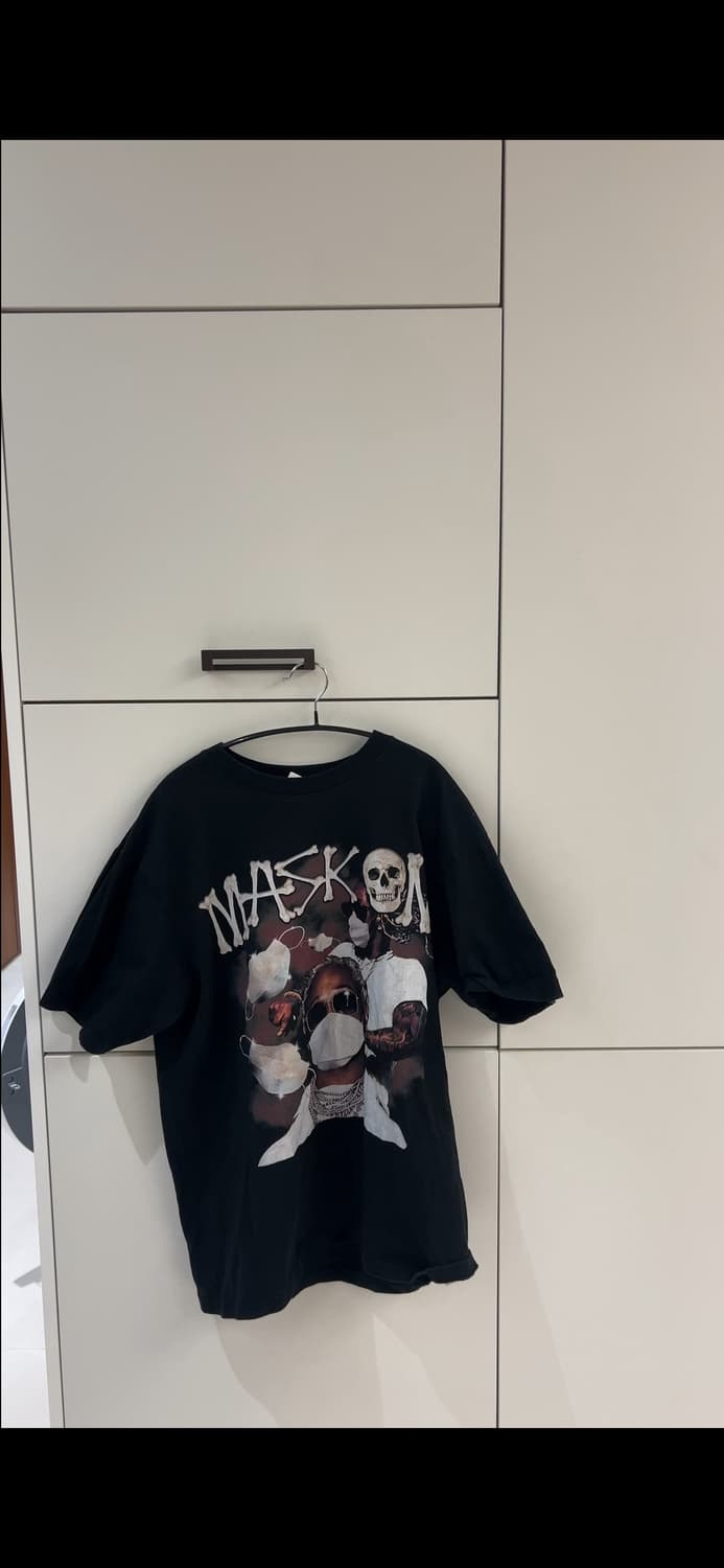 Future mask on 반팔티 상품이미지1