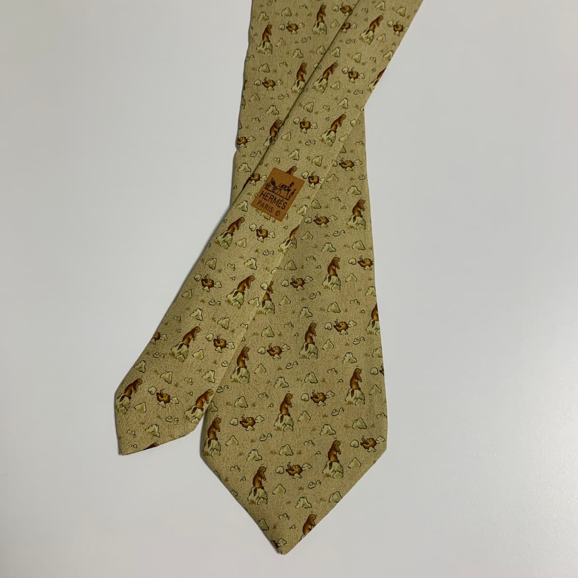 에르메스(HERMES) 프랑스 명품 100실크 혼주 정장넥타이 A+등급 상품이미지3