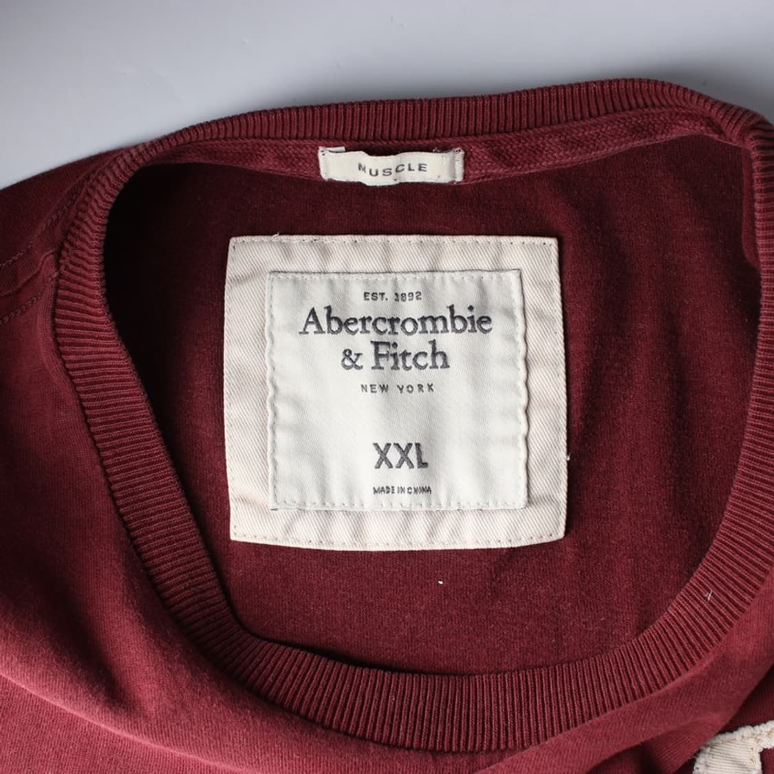 아베크롬비 1892 아플리케 머슬 핏 반팔 티셔츠 버건디 XXL 상품이미지5