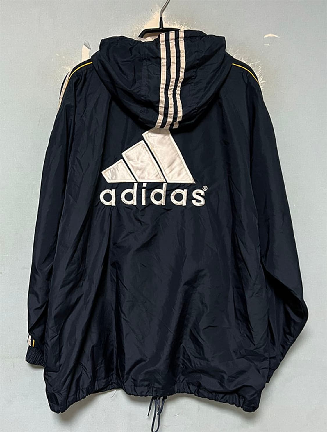 아디다스 남자 바람막이 점퍼 올드스쿨룩 춘추 L 100 상품이미지2