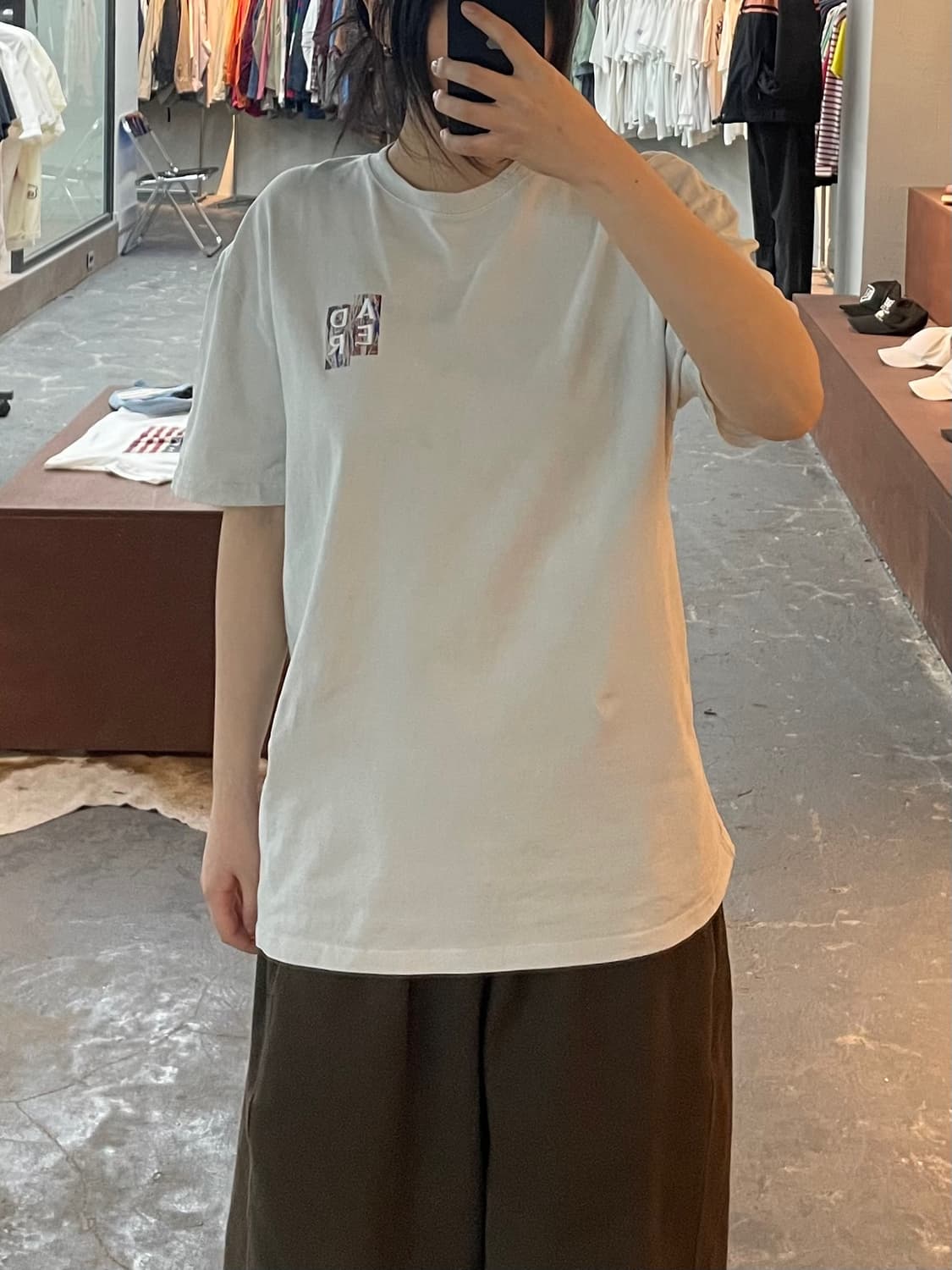 아더에러 성수 그래픽 화이트 반팔 H2520 상품이미지1