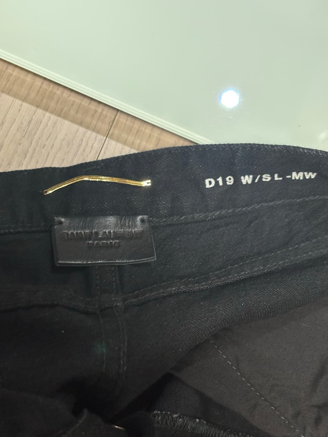 생로랑 블랙 데님 팬츠 상품이미지4