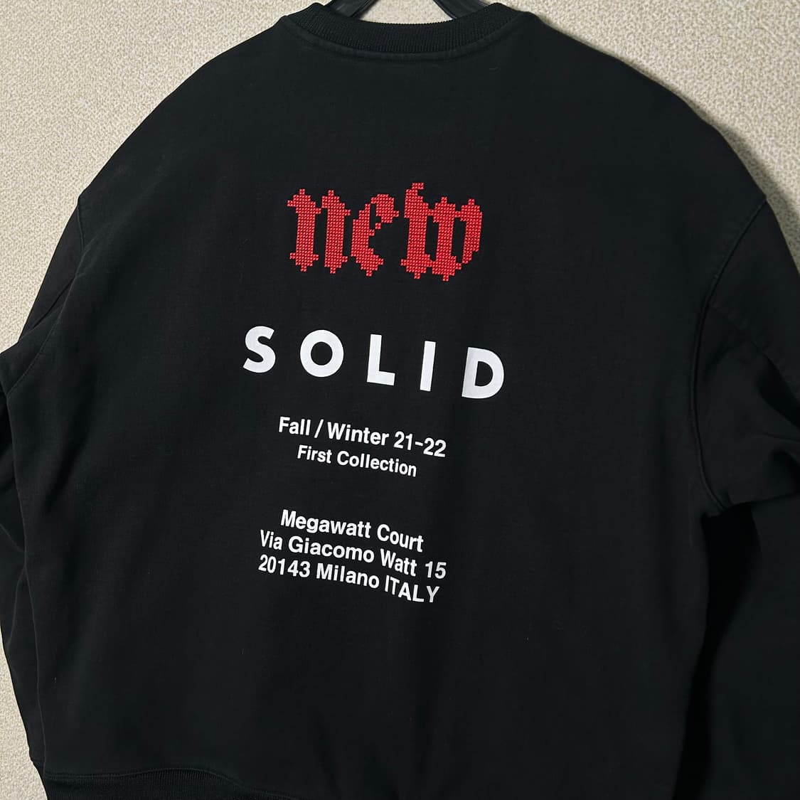 (46) 솔리드옴므 백프린트 라운드 맨투맨 상품이미지2