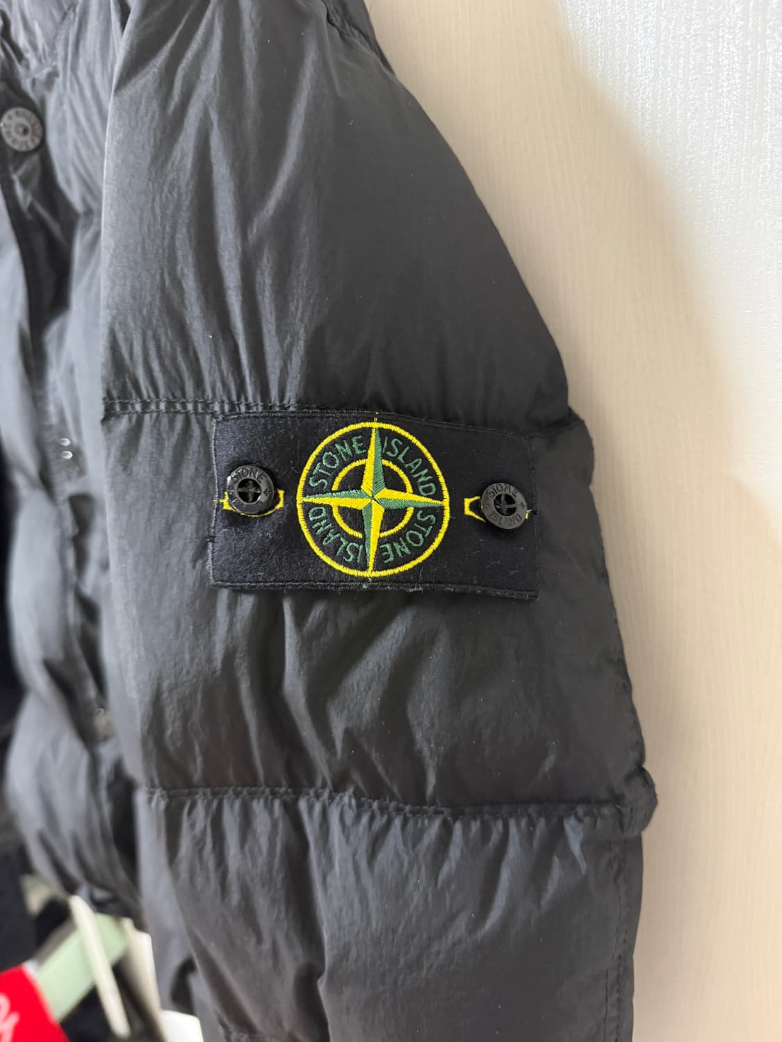스톤아일랜드 크링클랩스 25FW 블랙 S 상품이미지3